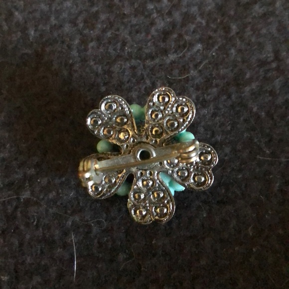 Turquoise and silver costume jewelry pin - Picture 3 of 3